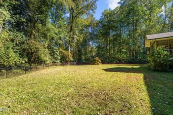 108 Oaklake Ct, Fuquay Varina, NC 27526