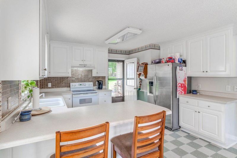 108 Oakwood Cir, Clayton, NC 27520