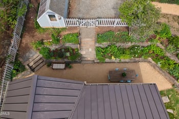 108 Occoneechee St, Hillsborough, NC 27278