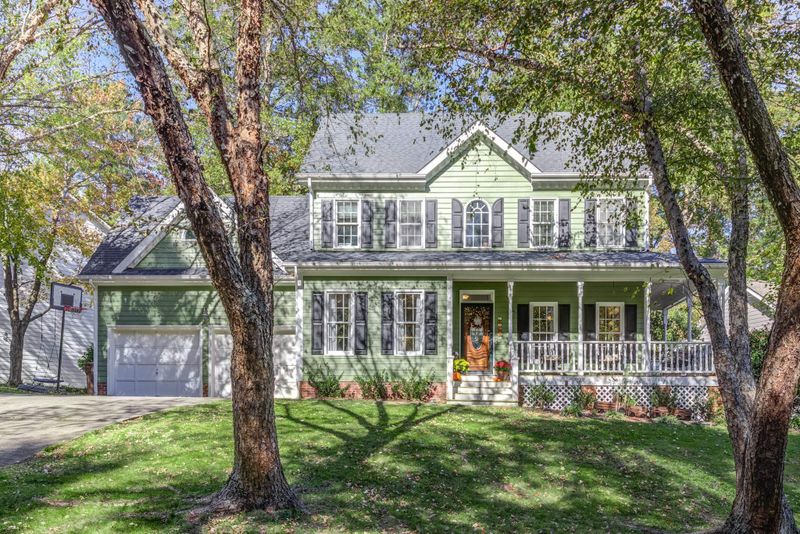 108 Parkcrest Dr, Cary, NC 27519