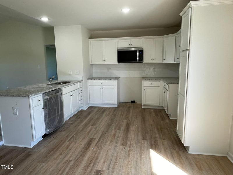 108 Pate Landing Dr, Selma, NC 27576