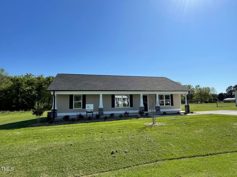 108 Pate Landing Dr, Selma, NC 27576