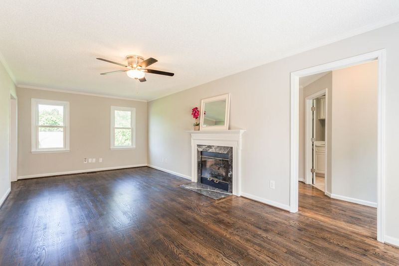 108 Pebble Dr, Clayton, NC 27520
