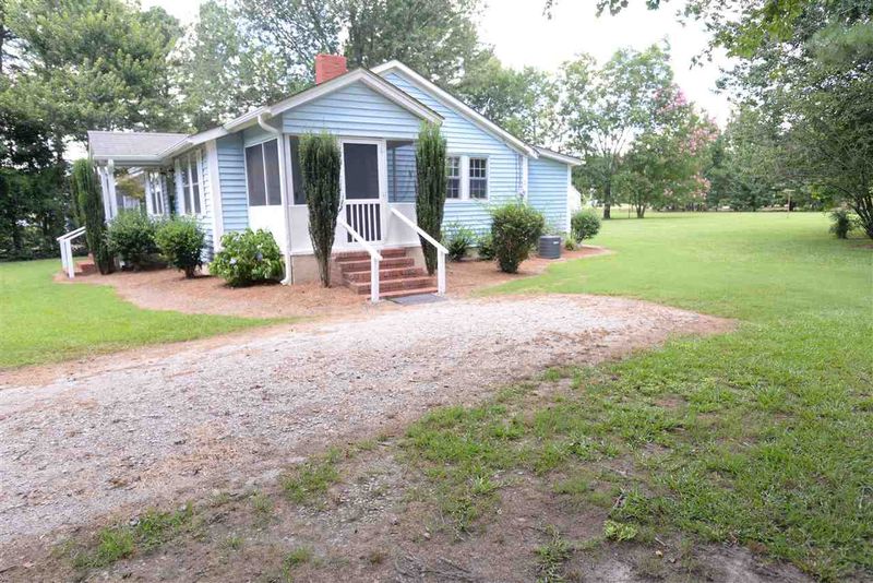 108 Pecan Ln, Clayton, NC 27520