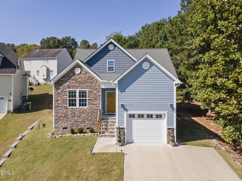 108 Penncross Dr, Raleigh, NC 27610