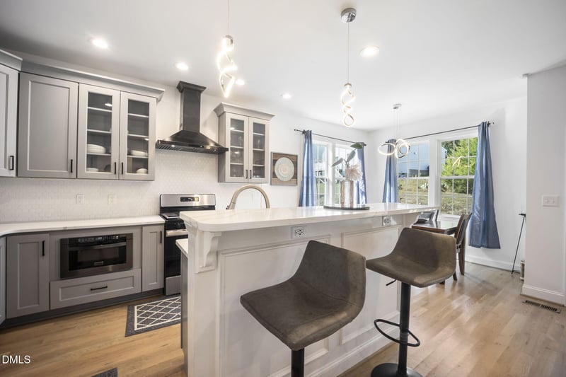 108 Penncross Dr, Raleigh, NC 27610