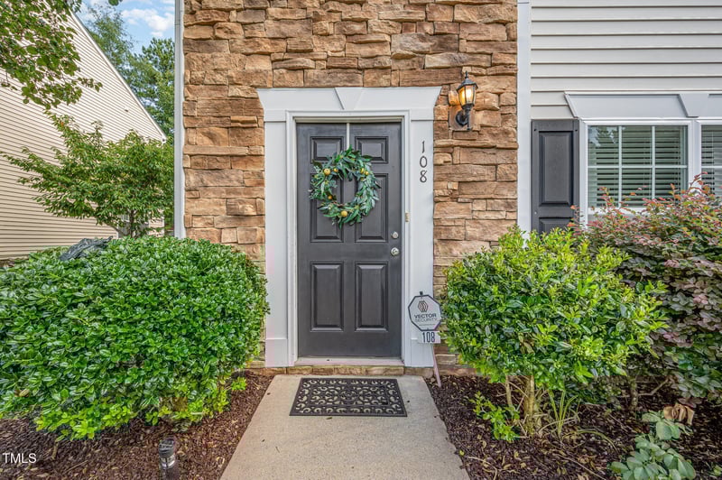 108 Pilot Ct, Knightdale, NC 27545
