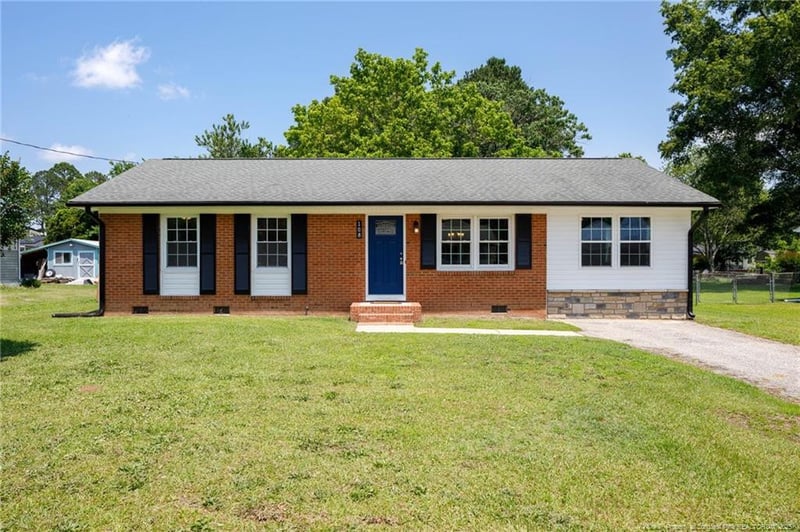 108 Pine St, Dunn, NC 28334