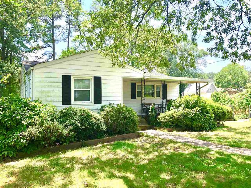 108 Pleasants Ave, Cary, NC 27511