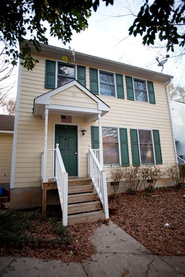 108 Raintree Ln, Chapel Hill, NC 27516