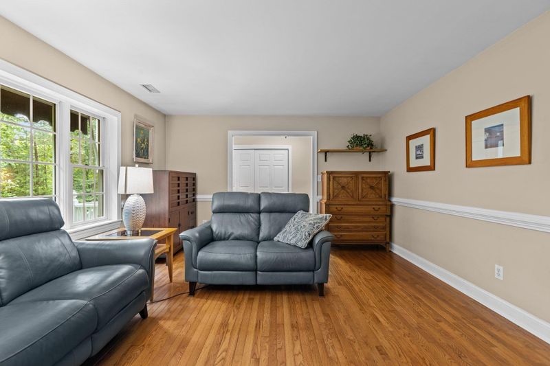 108 Rhododendron Ct, Chapel Hill, NC 27517