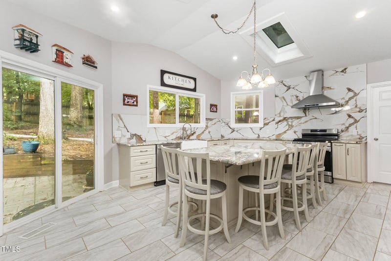 108 Ridgepath Way, Cary, NC 27511
