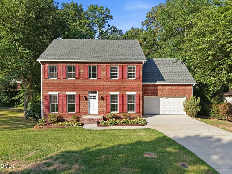108 Rock Pointe Ln, Cary, NC 27513