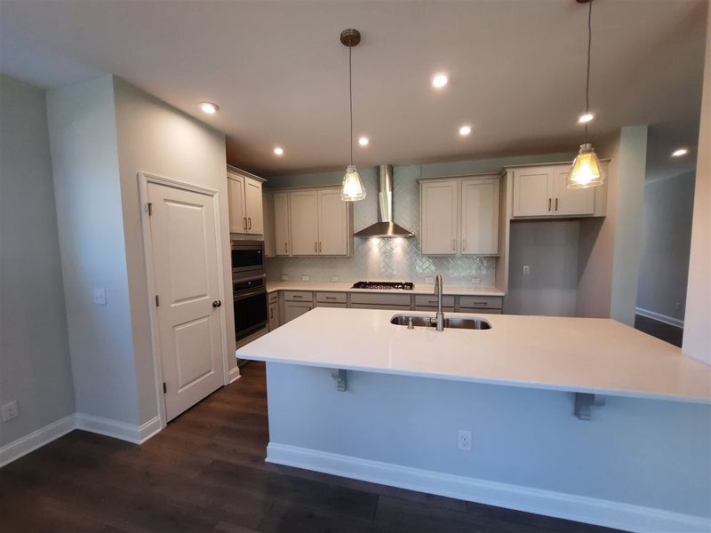 108 Rose Hill Dr, Holly Springs, NC 27540