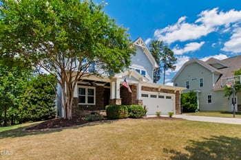 108 Roslin Way, Holly Springs, NC 27540