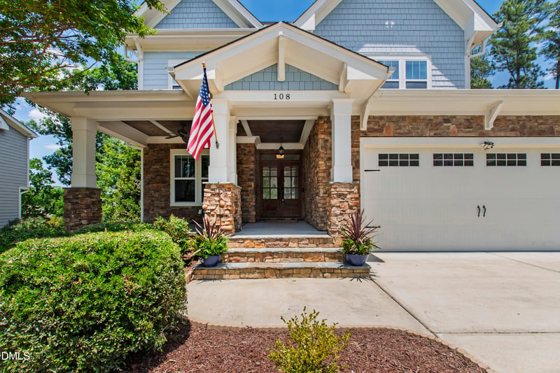 108 Roslin Way, Holly Springs, NC 27540