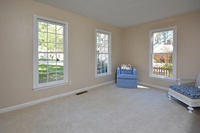 108 Rother Ln, Durham, NC 27707