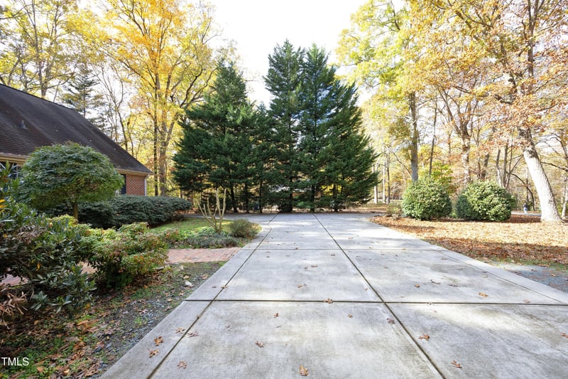 108 Saddle Ridge Rd, Chapel Hill, NC 27514