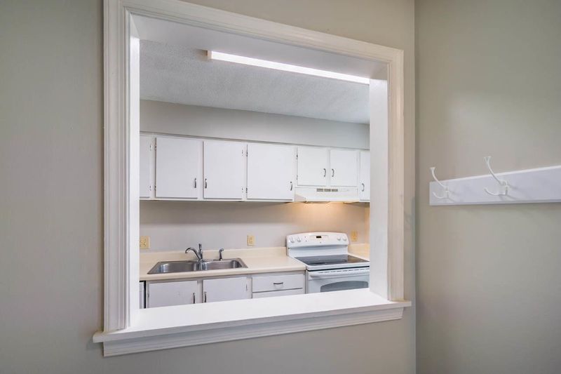 108 Schultz St #108, Chapel Hill, NC 27514