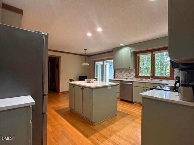 108 Silverwood Ln, Cary, NC 27518