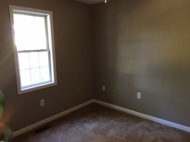 108 Southland Dr, Zebulon, NC 27597