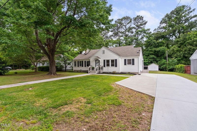 108 St Marys St, Garner, NC 27529