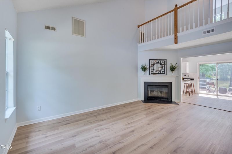 108 St Thomas Dr, Chapel Hill, NC 27517