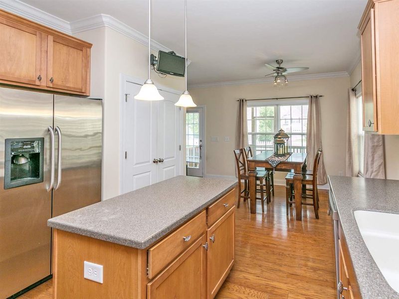 108 Station Dr, Morrisville, NC 27650