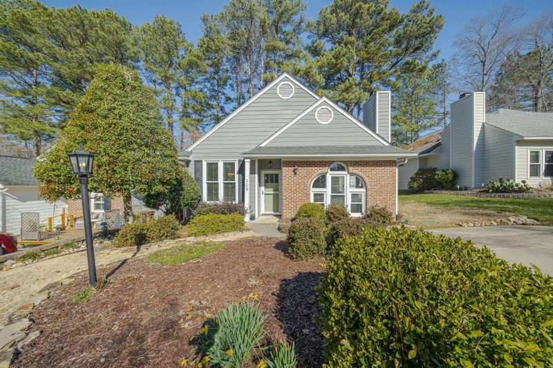 108 Sterlingdaire Dr, Cary, NC 27511