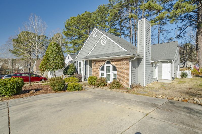 108 Sterlingdaire Dr, Cary, NC 27511