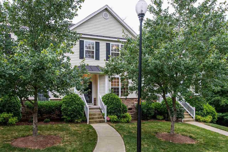 108 Summit Oaks Ln, Holly Springs, NC 27540