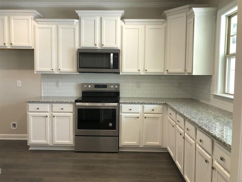 108 Tan Oak Dr, Selma, NC 27576