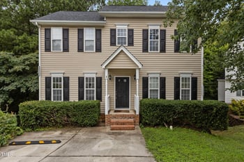108 Tarlow Ct, Cary, NC 27513