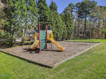 108 Teal Lake Dr, Holly Springs, NC 27540