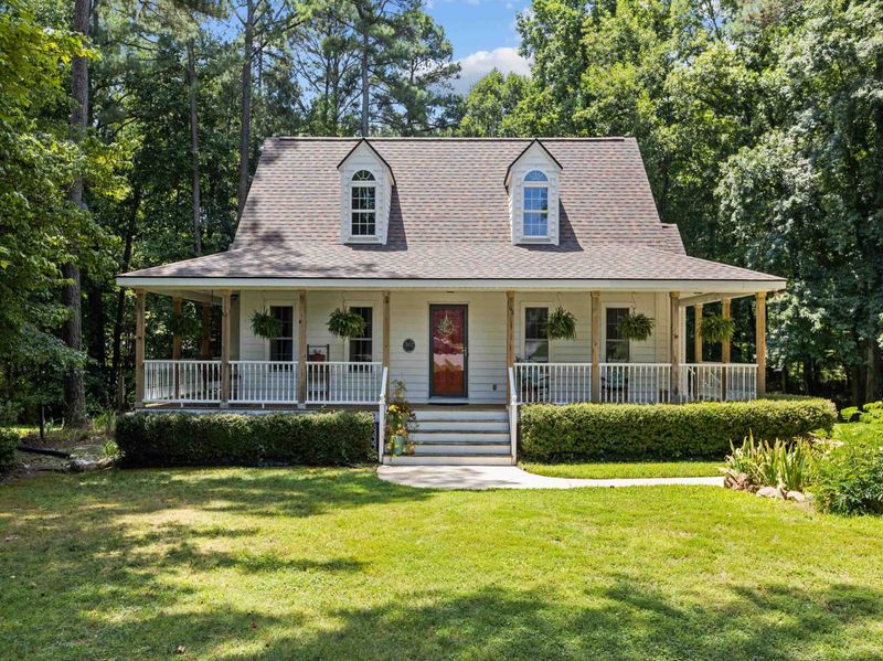 108 Trotters Ct, Youngsville, NC 27596