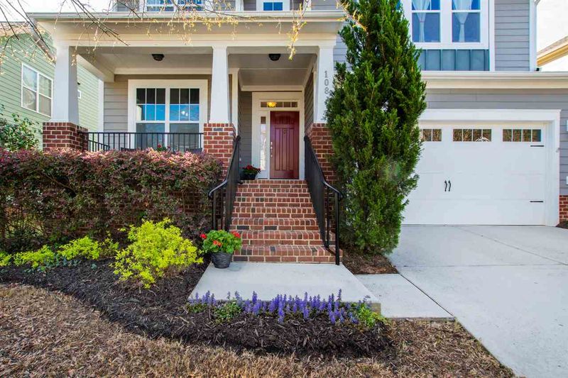 108 Tuckers Pond Dr, Chapel Hill, NC 27516