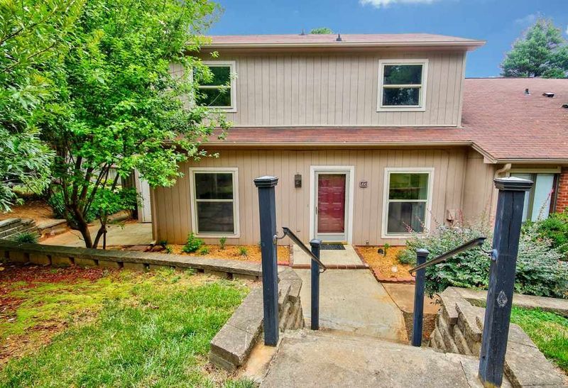 108 Twin Oaks Pl, Cary, NC 27511