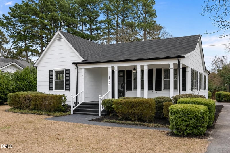 108 Watauga Ave, Dunn, NC 28334