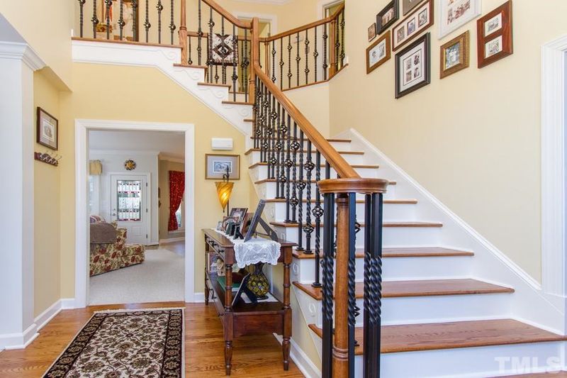 108 Waterloo Station Dr, Cary, NC 27513