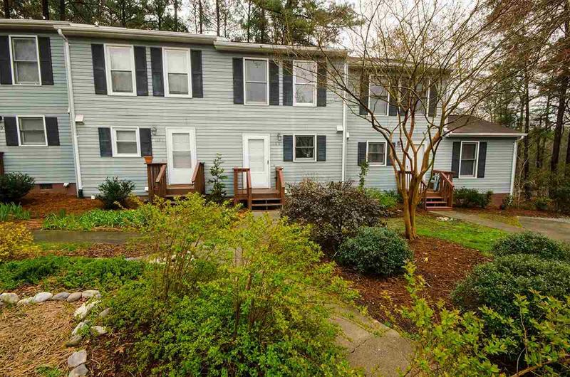 108 Weatherstone Dr #B, Chapel Hill, NC 27514