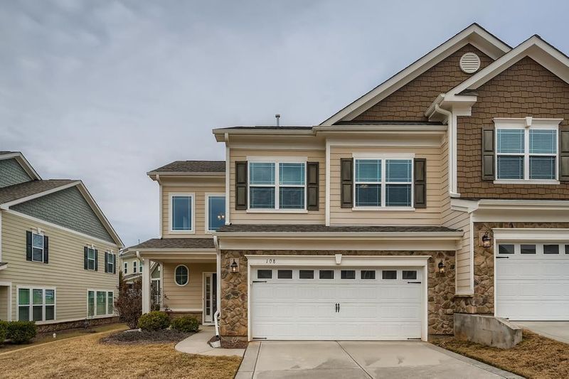 108 Willow View Ln, Apex, NC 27539
