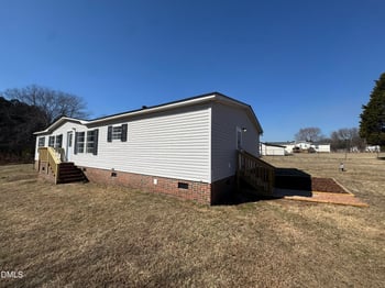 108 Winding Creek Dr, Youngsville, NC 27596