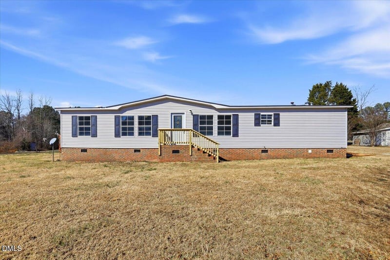 108 Winding Creek Dr, Youngsville, NC 27596