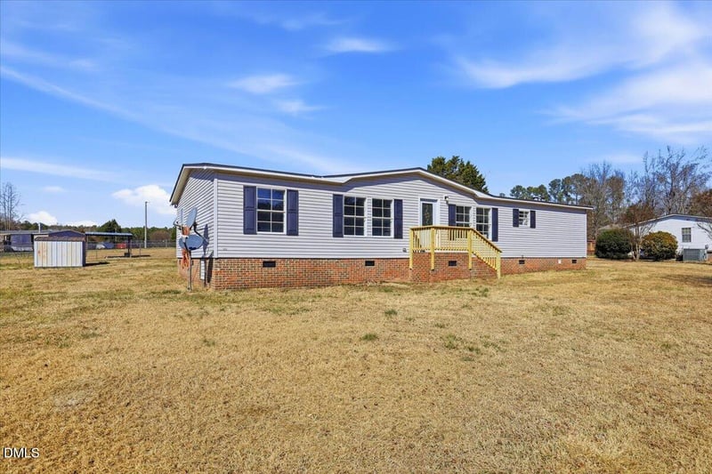 108 Winding Creek Dr, Youngsville, NC 27596