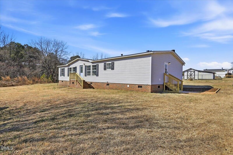 108 Winding Creek Dr, Youngsville, NC 27596