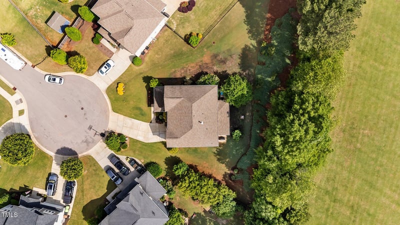 108 Yosemite Ct, Holly Springs, NC 27540