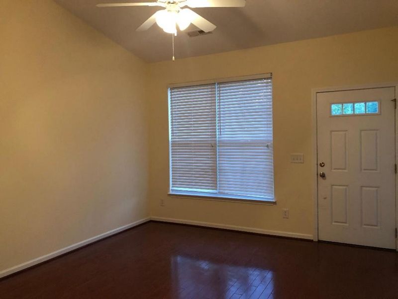1080 Kelso Ln, Burlington, NC 27215