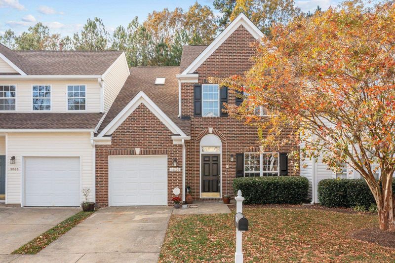 10805 Pendragon Pl, Raleigh, NC 27614