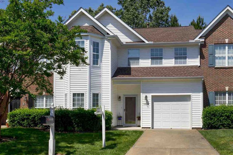 10807 Pendragon Pl, Raleigh, NC 27614