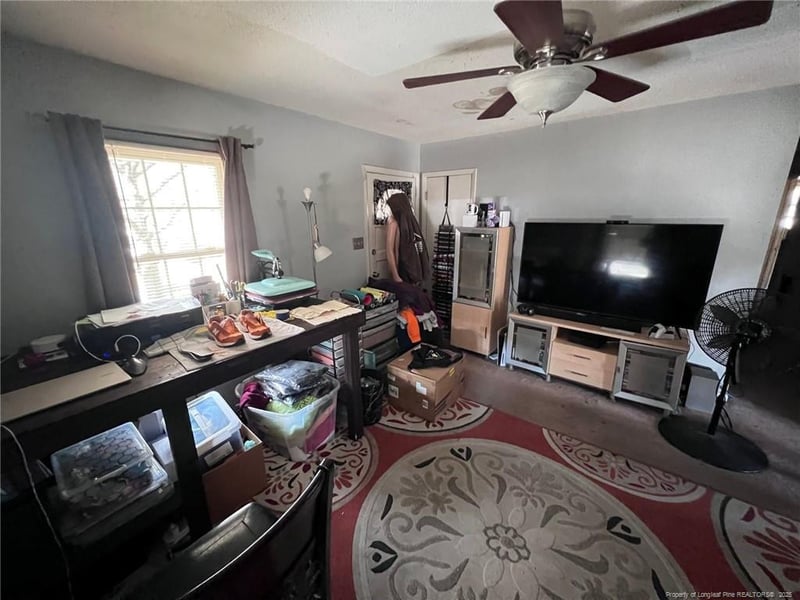 1081 Madonna Dr, Fayetteville, NC 28311